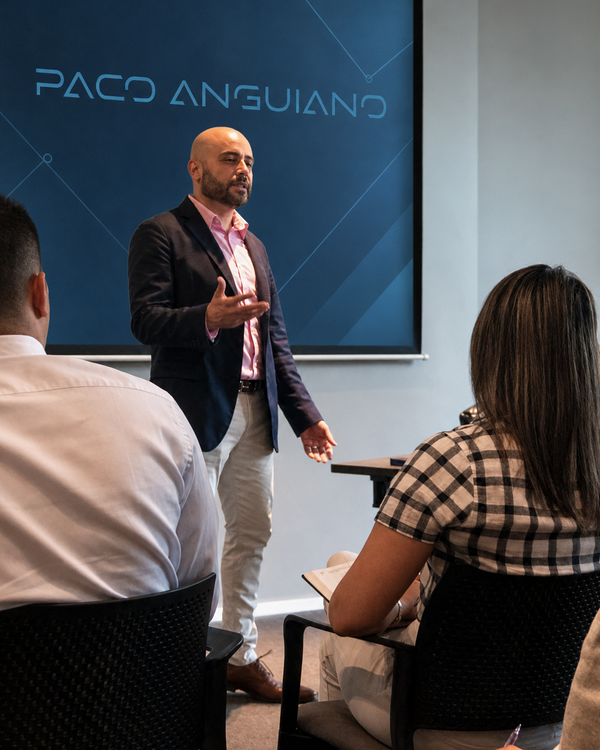 Paco Anguiano